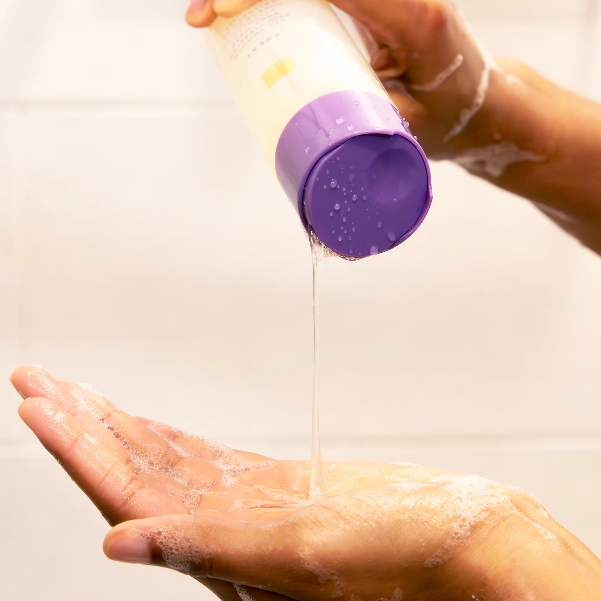 Get Smooth Skin Clearing Body Wash - Image 5